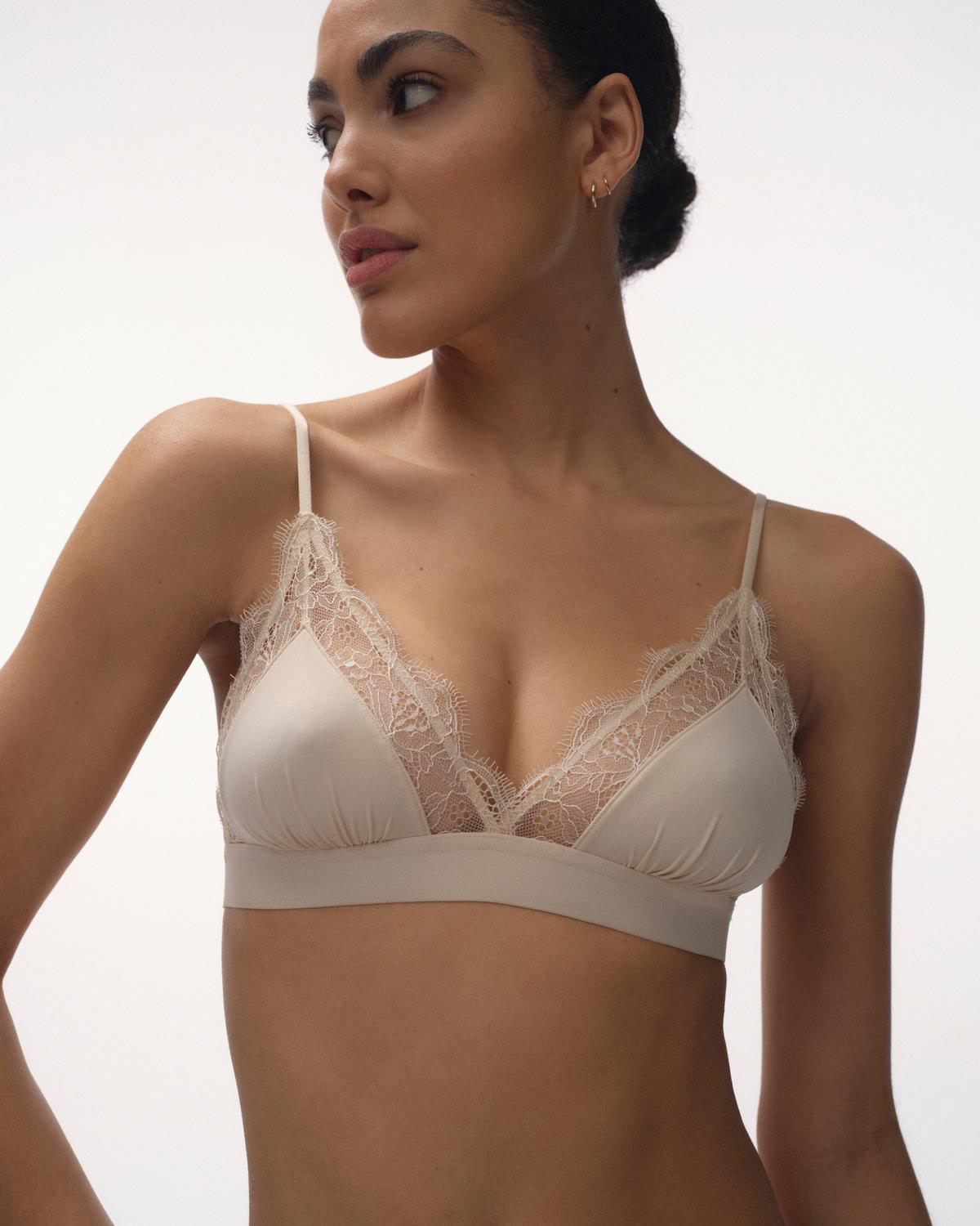 Bralette triangle LOVE LACE