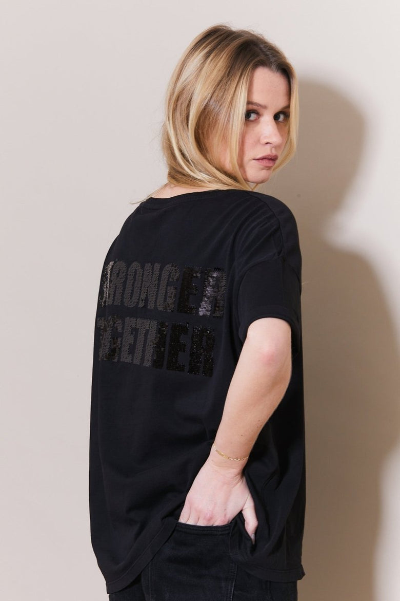 T-shirt DEVA x Veronika Loubry